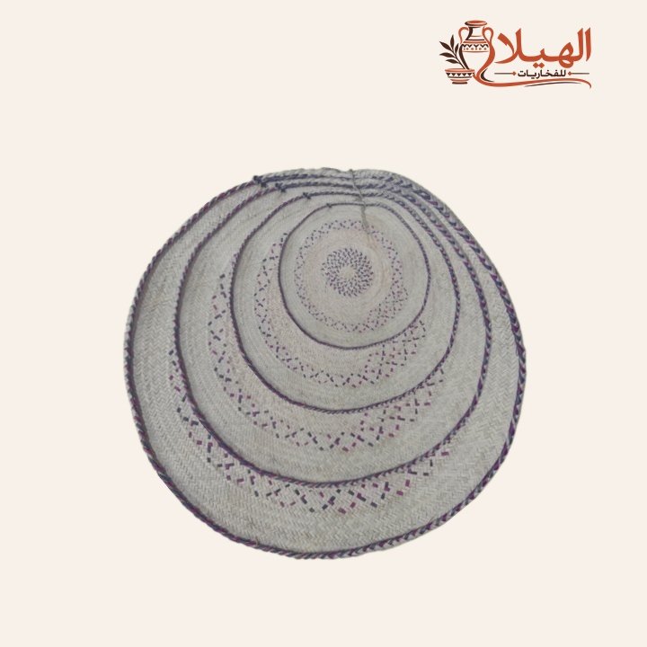 سفر خوص منقوشة بألوان